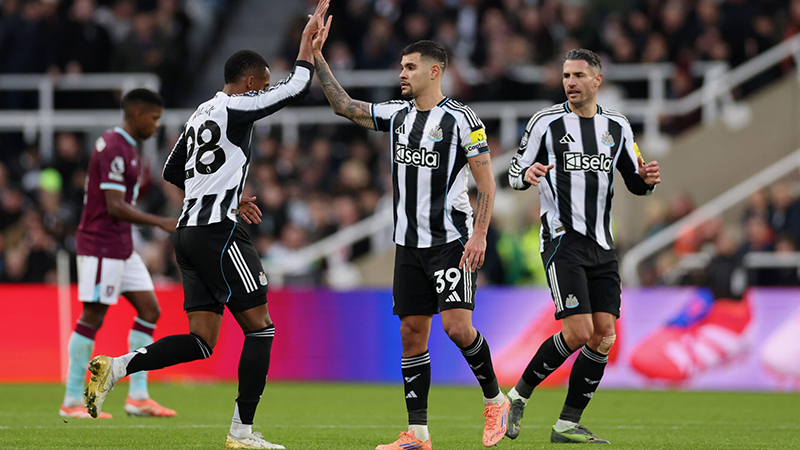 Trực tiếp Newcastle vs Leeds United, 03h15 ngày 8/1